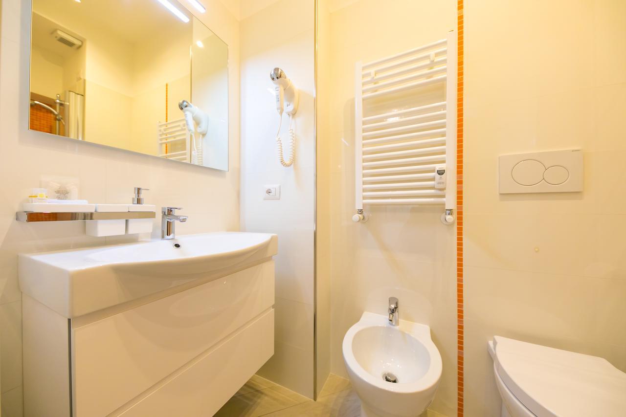Suites Roma Tiburtina Elegance ภายนอก รูปภาพ